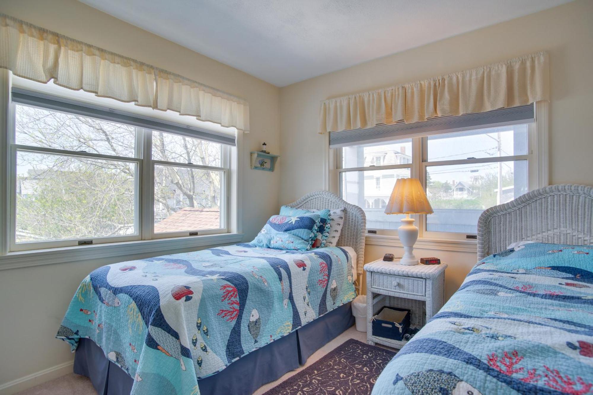 Breezy Oak Bluffs Condo - Steps To Inkwell Beach! Ngoại thất bức ảnh